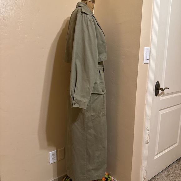 SOLD ON DEPOP Together! Vintage Olive Green Women's Trench Coat size 6 - Picture 3 of 10